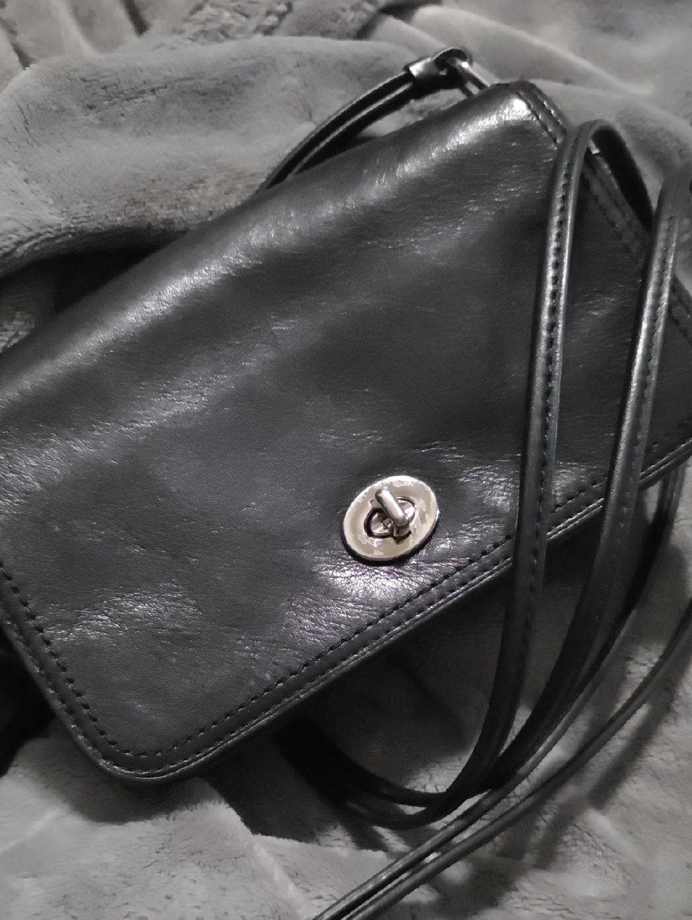 Coach Legacy Black Leather Crossbody - Picture 10 of 10